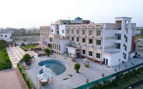 Sobti Continental Hotel